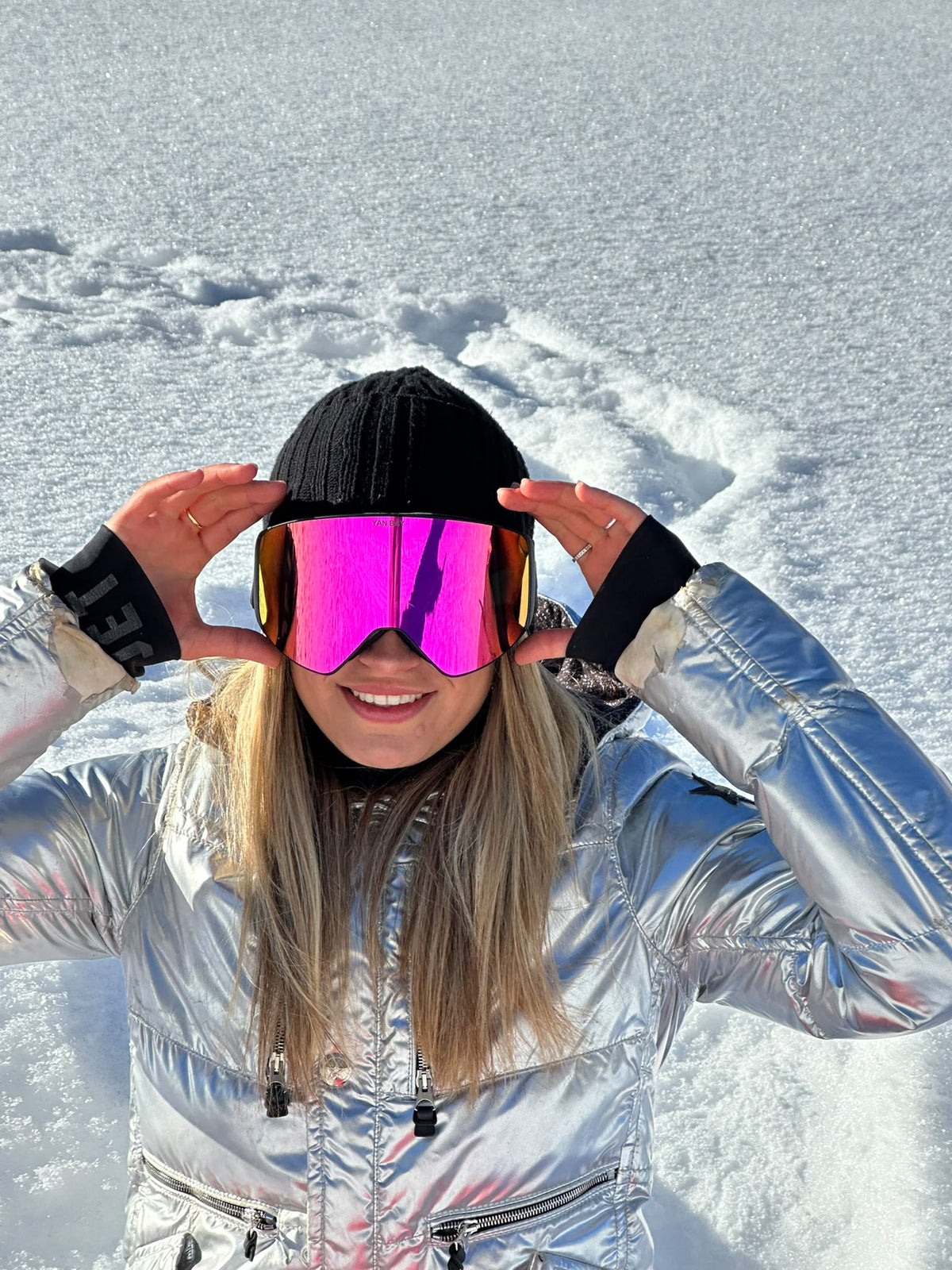 YAN BAY Skibrille Pink am Model