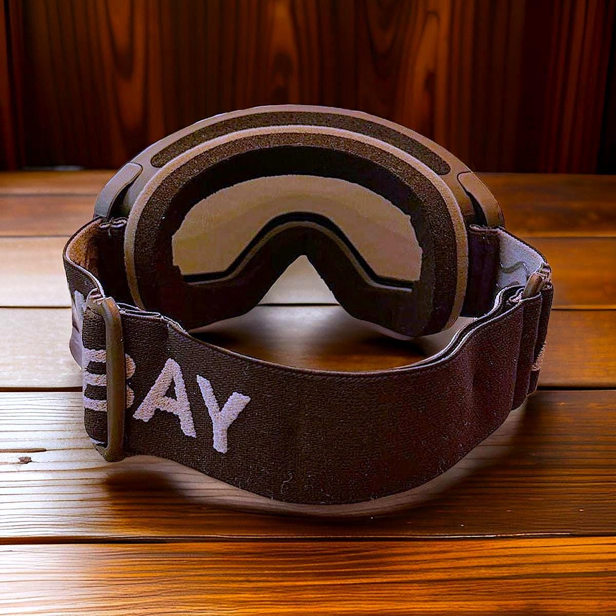 YAN BAY Skibrille Gelb-Gold Detail